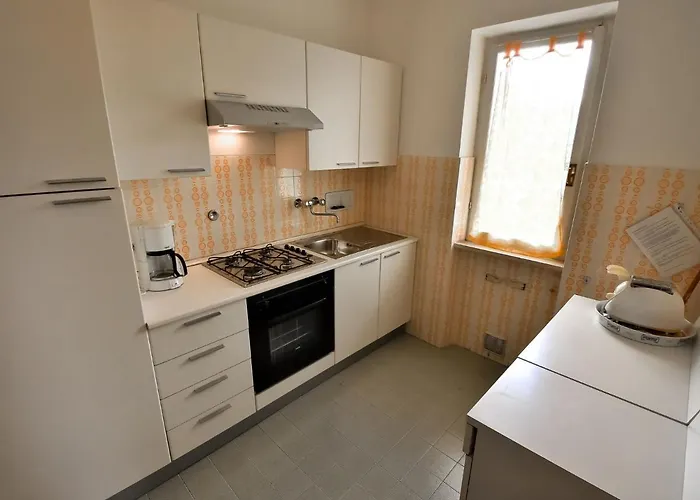 Appartement Laura-4 By Interhome
